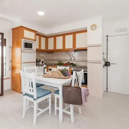 T1 Navegantes Apartman Ericeira